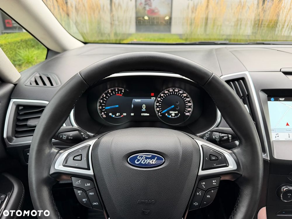 Ford S-Max 2.0 TDCi 4WD Titanium - 36
