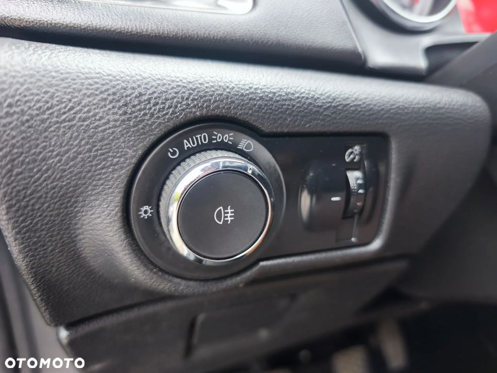 Opel Astra 2.0 CDTI Cosmo - 16