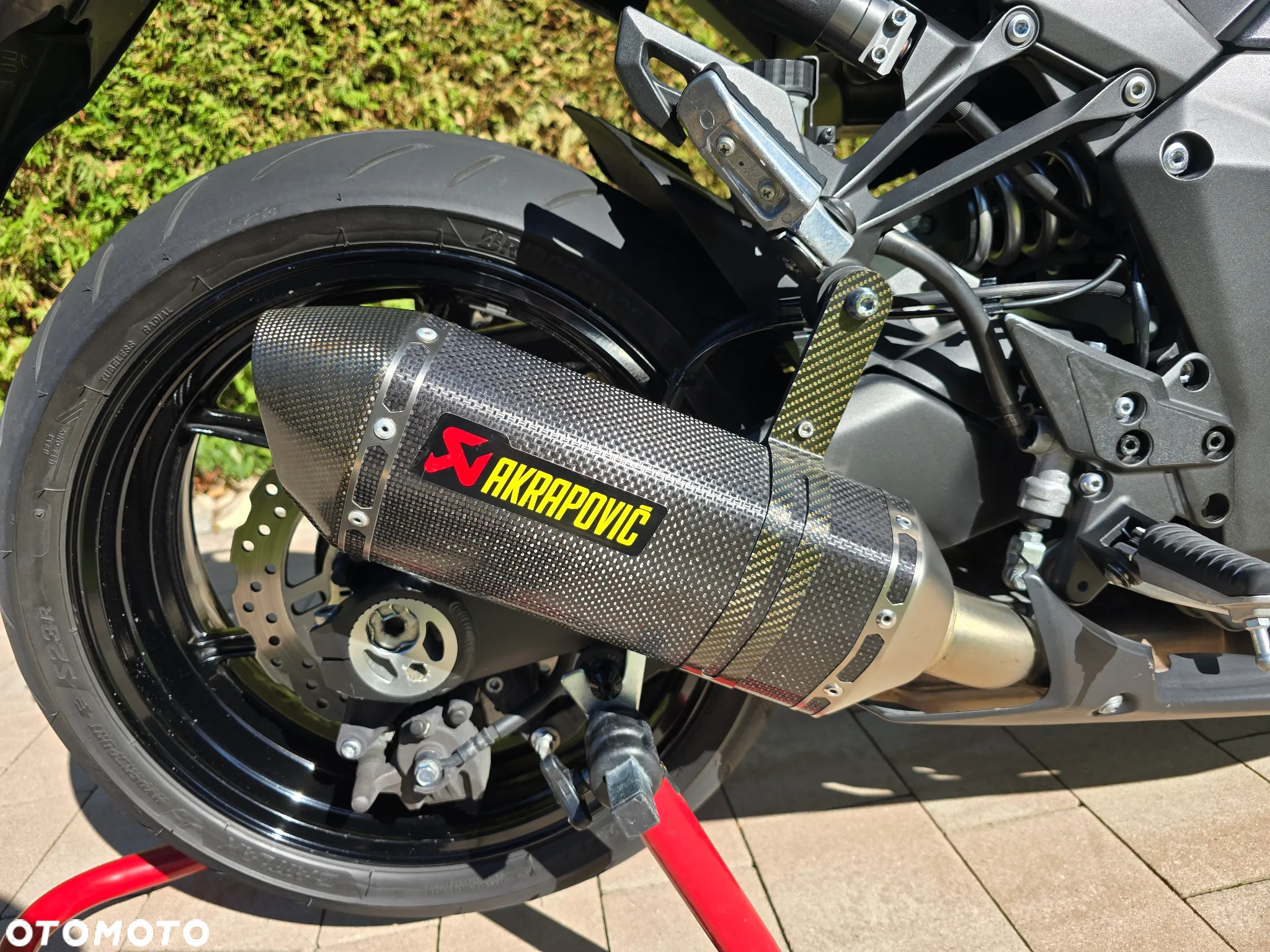 Kawasaki Ninja 1000 SX - 18