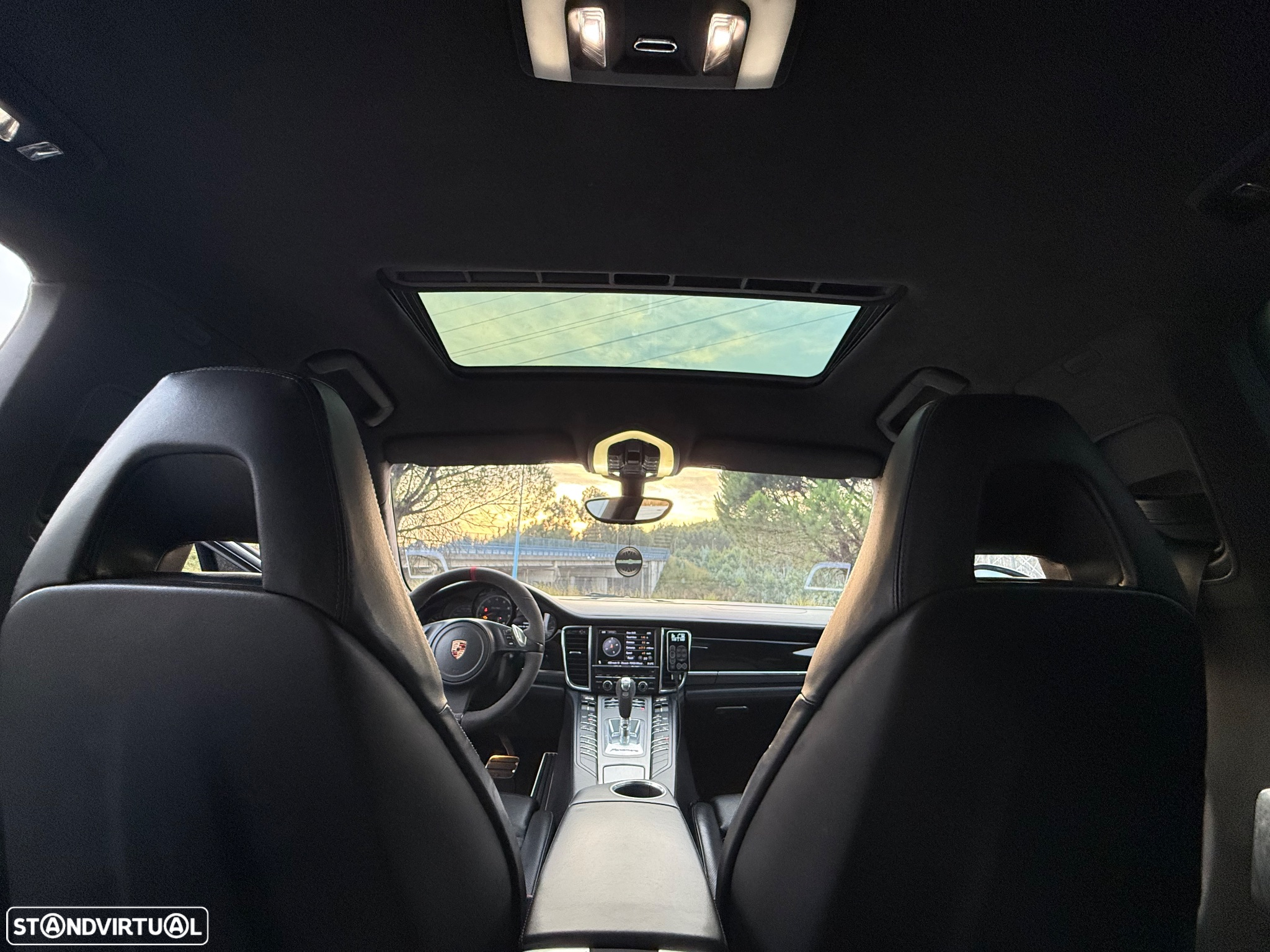 Porsche Panamera Turbo PDK - 13