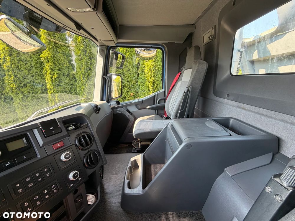 Renault K 480 8X4 WYWROTKA - 14