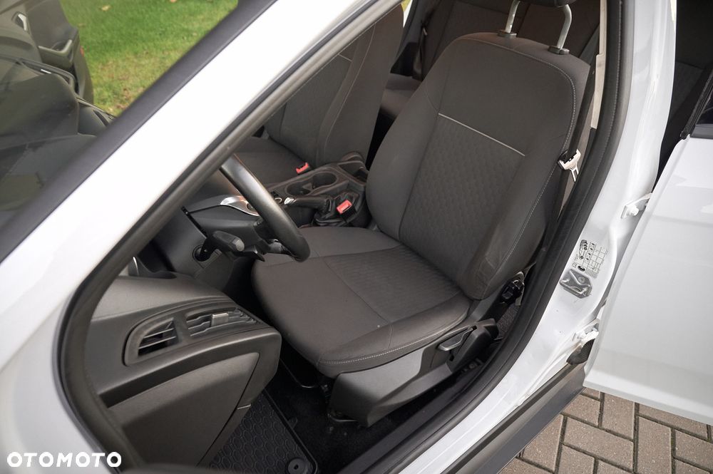 Ford Focus - 26