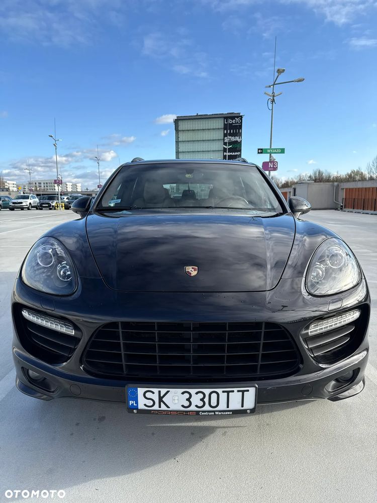 Porsche Cayenne GTS - 14