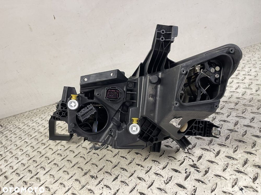 CUPRA BORN 21- LAMPA PRAWA PRZEDNIA PRAWY PRZÓD FULL LED EUROPA - 10