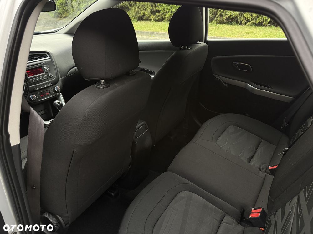 Kia Ceed - 8