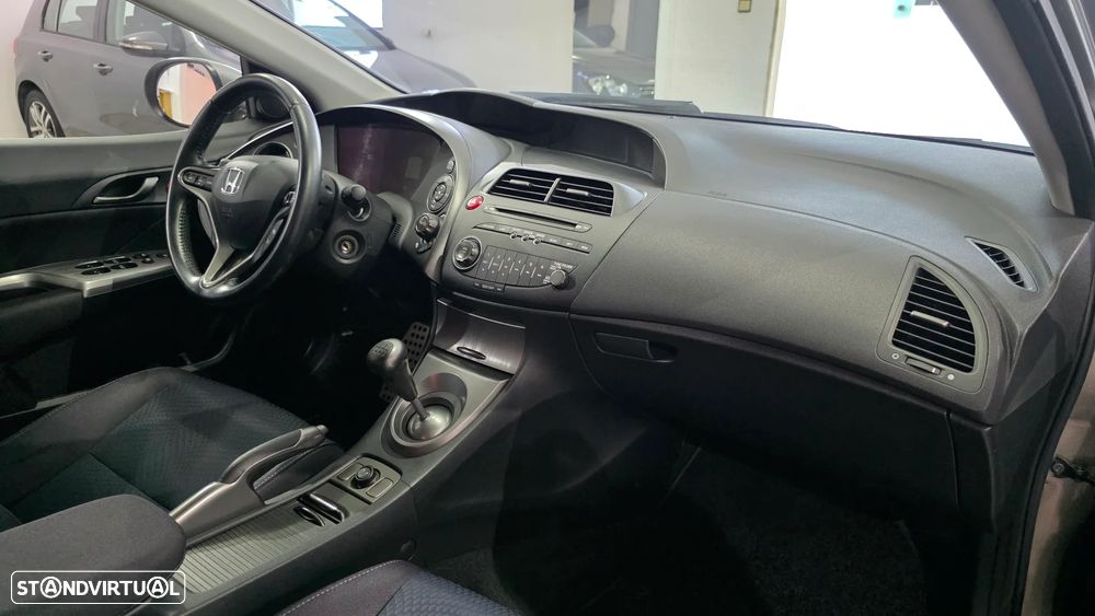 Honda Civic 1.4 i-VTEC Sport Edition - 19