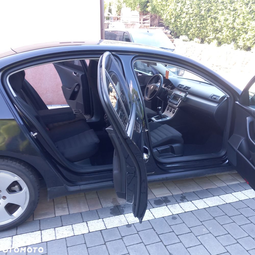 Volkswagen Passat 1.8 TSI R-Line Edition Plus - 10