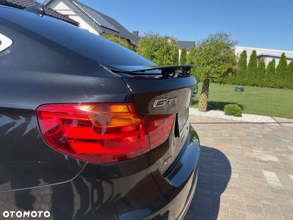 BMW 3GT 320d Luxury Line - 11