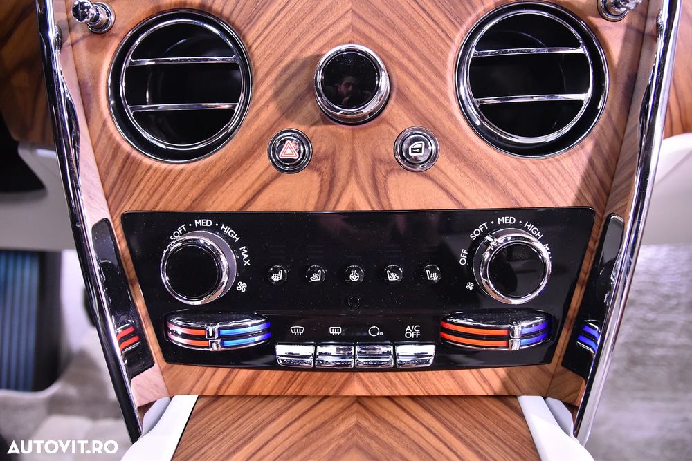 Rolls-Royce Cullinan - 18