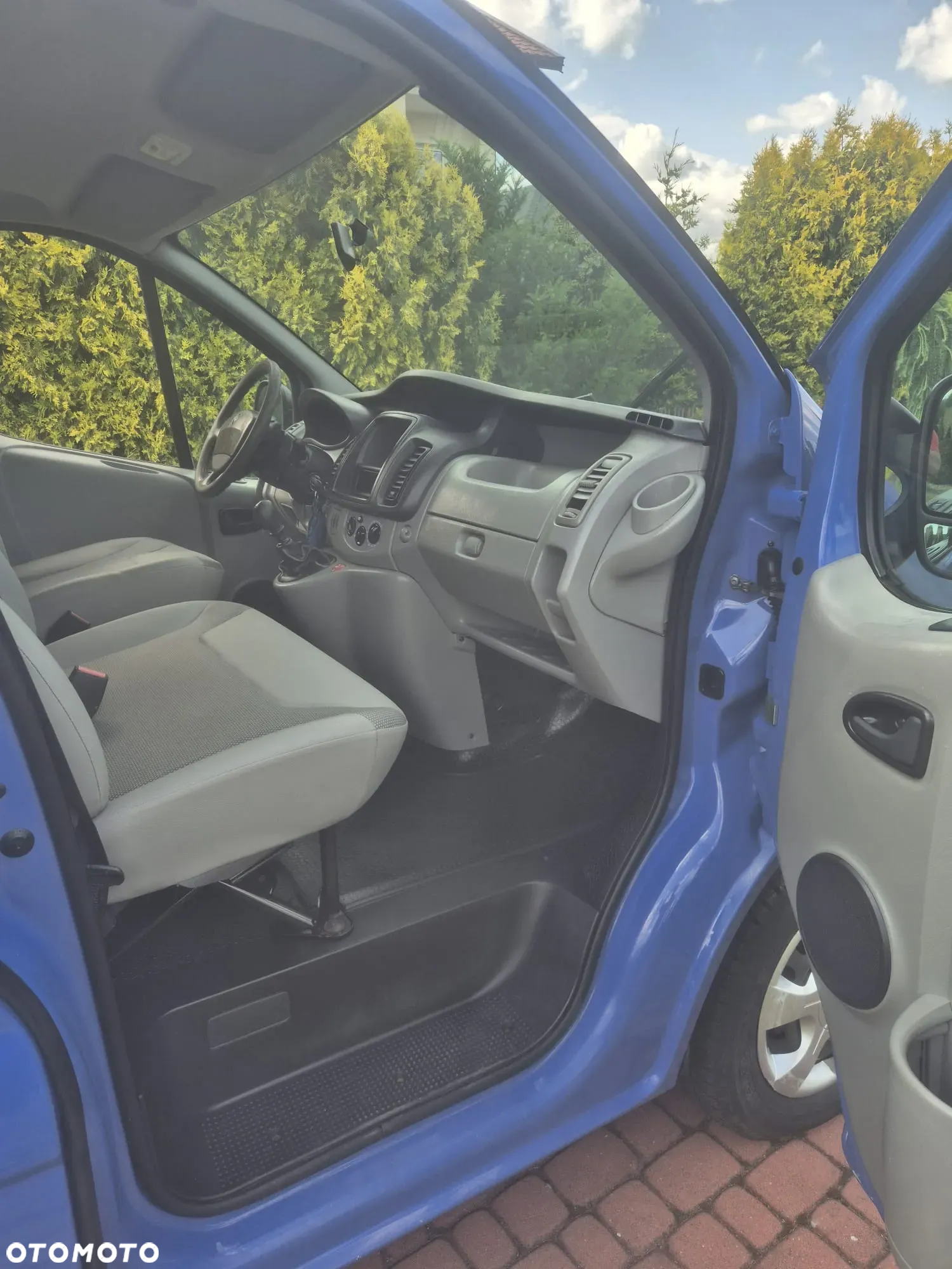 Renault Trafic - 13