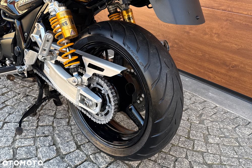Yamaha XJR - 28