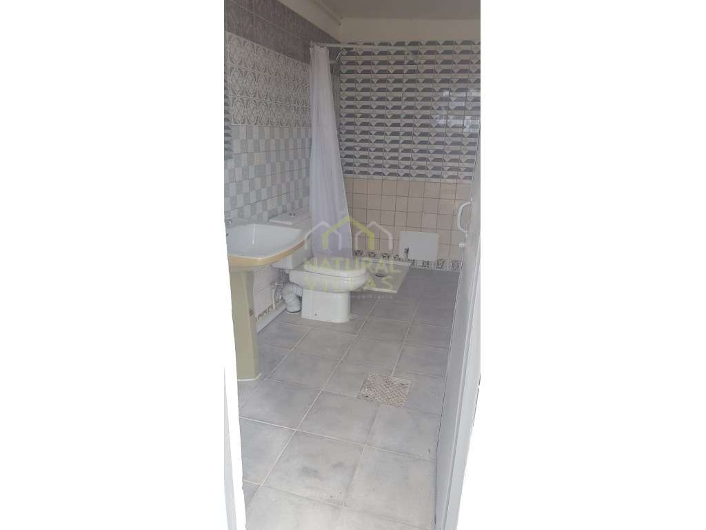 Armazém com terreno às portas da Cidade de Faro - Grande imagem: 5/7