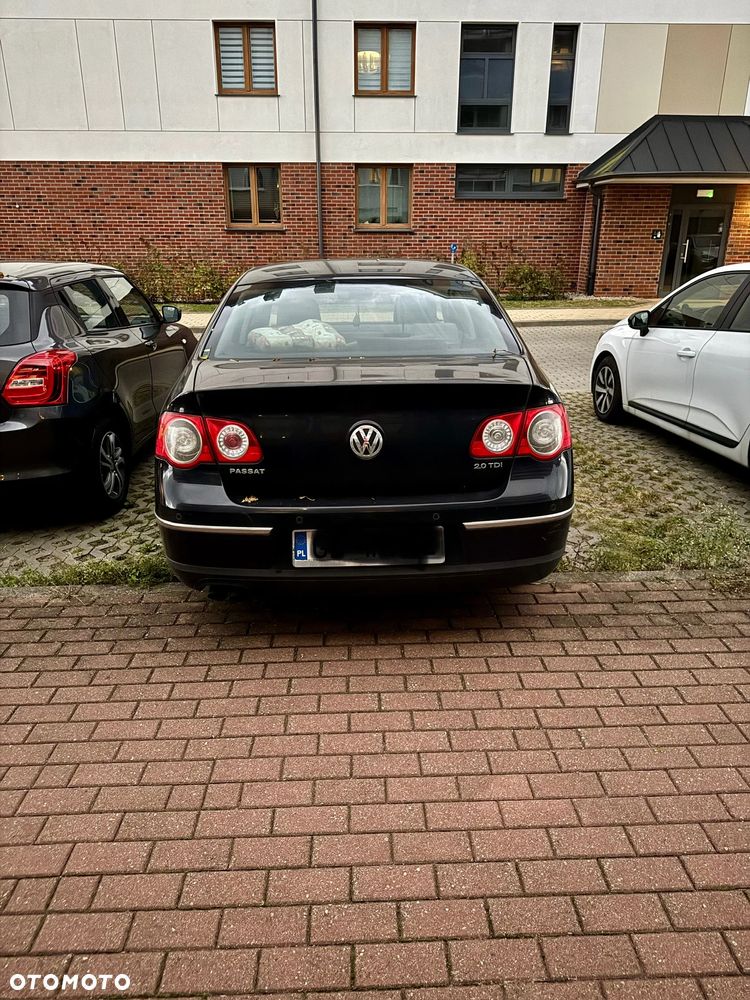 Volkswagen Passat 2.0 TDI Comfortline DSG - 3