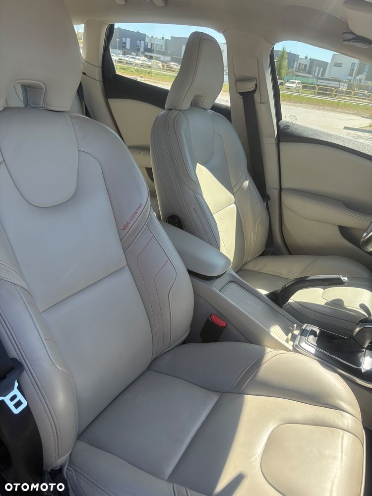 Volvo V40 D2 Drive-E Ocean Race - 11