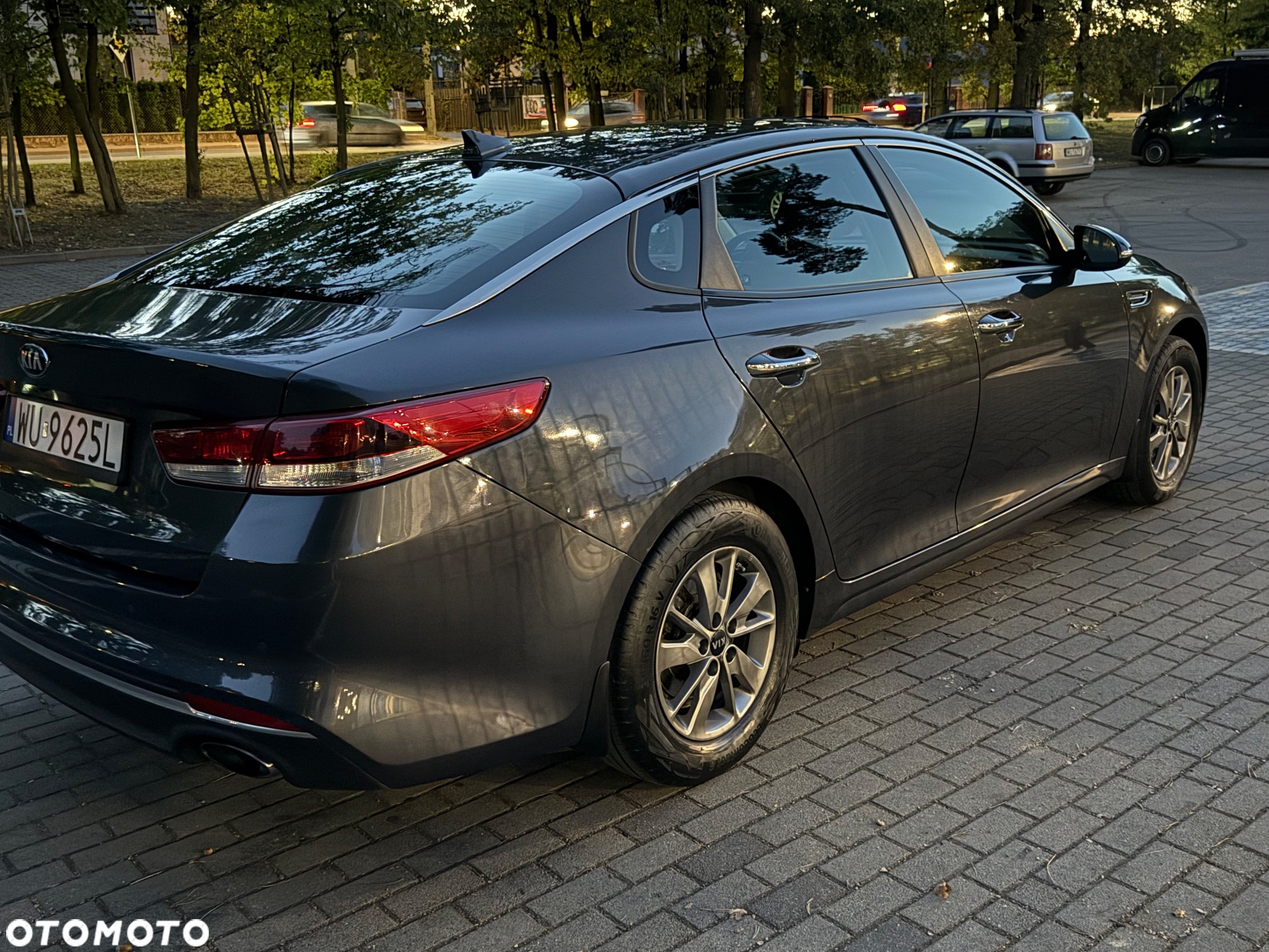 Kia Optima - 2