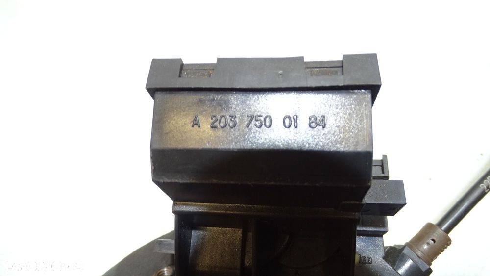 ZAMEK KLAPY BAGAŻNIKA MEDCEDES-BENZ W203 C220  2037500093 2037500184 - 3