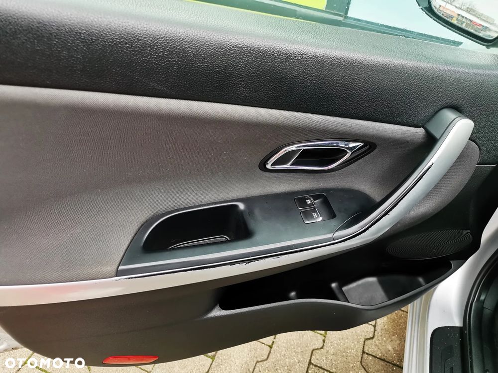 Kia Ceed Cee'd 1.6 GDI M - 12