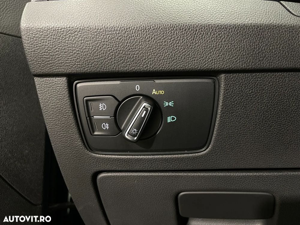 Volkswagen Passat 2.0 TDI DSG Comfortline - 23