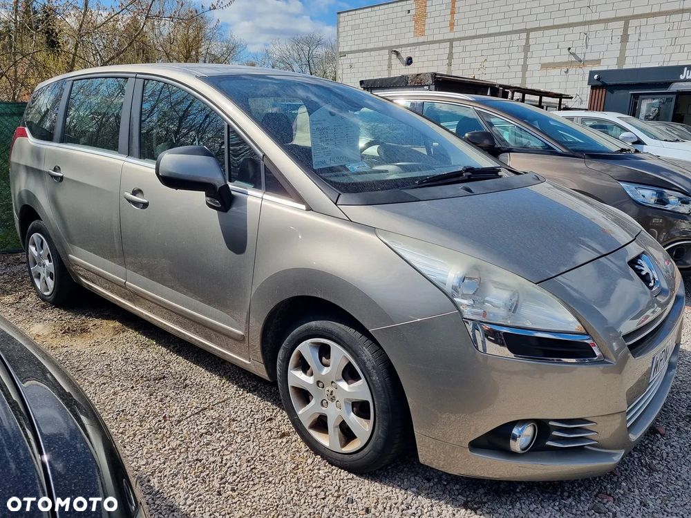Peugeot 5008 HDI FAP 110 Premium - 5
