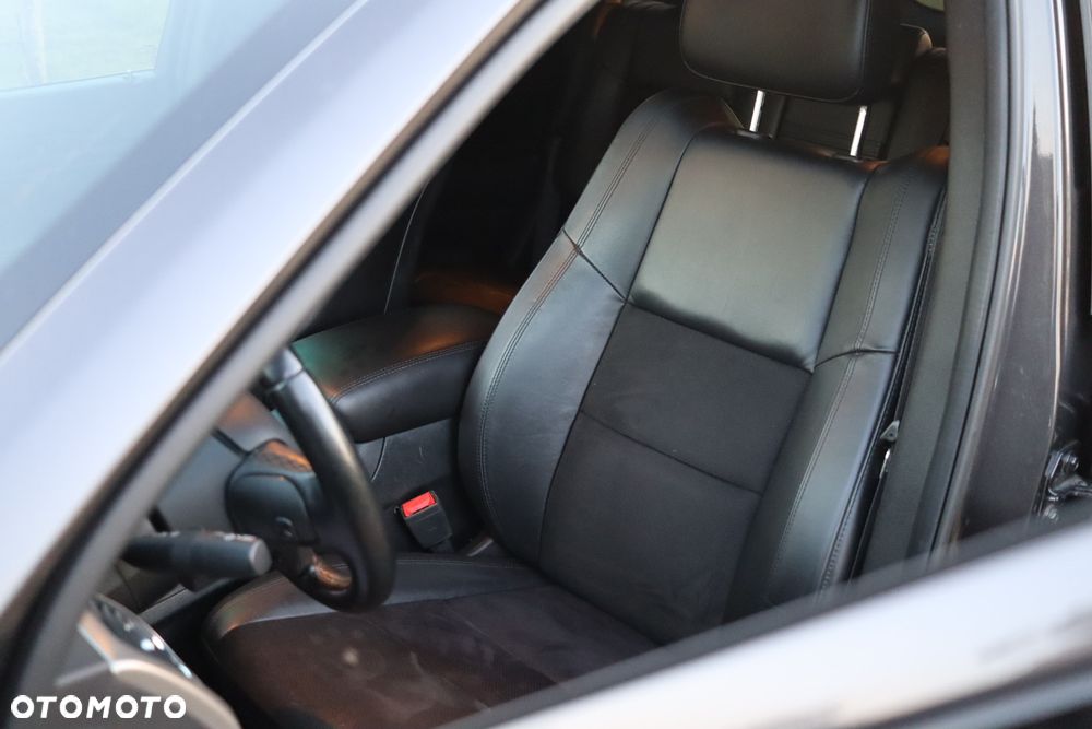 Jeep Grand Cherokee - 27