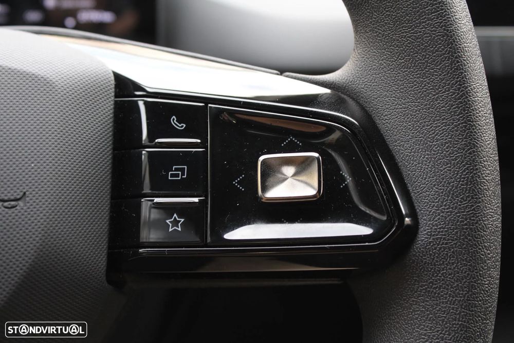 MG MG4 51 kWh Standard - 11