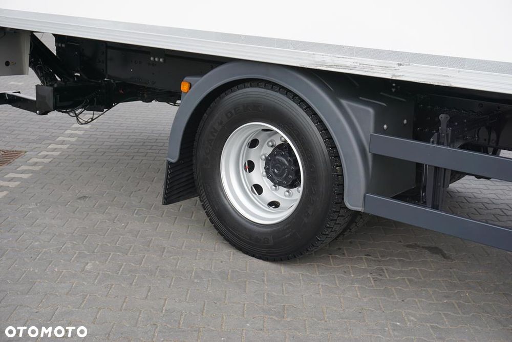 MAN TGM / 18.290 / EURO 6 / IZOTERMA + WINDA / 18 PALET / OTWIERANY BOK - 30