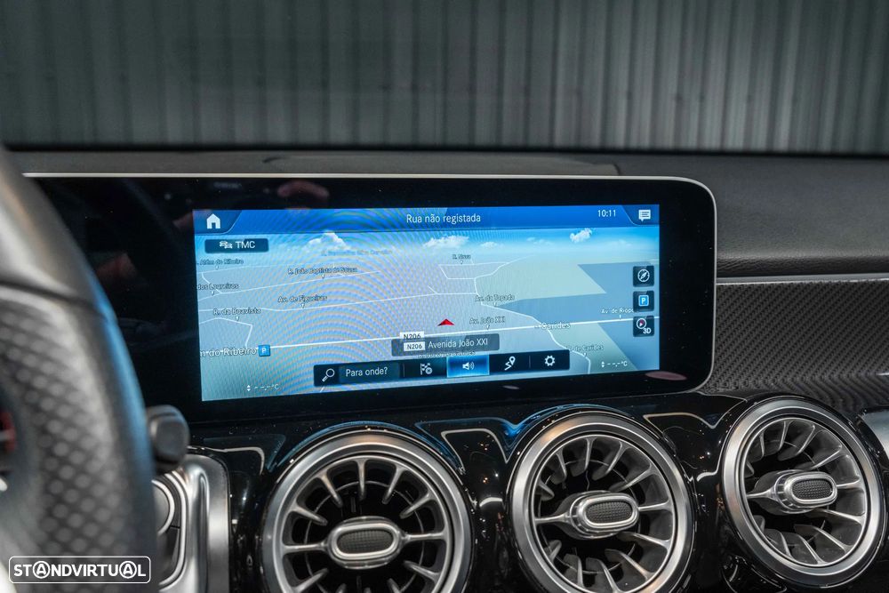 Mercedes-Benz GLB 200 7G-DCT AMG Line - 14