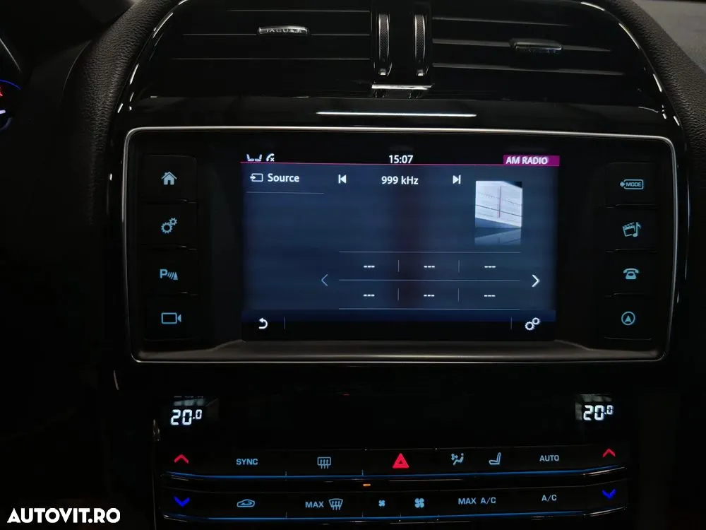Jaguar F-Pace 20d AWD Aut. Prestige - 20