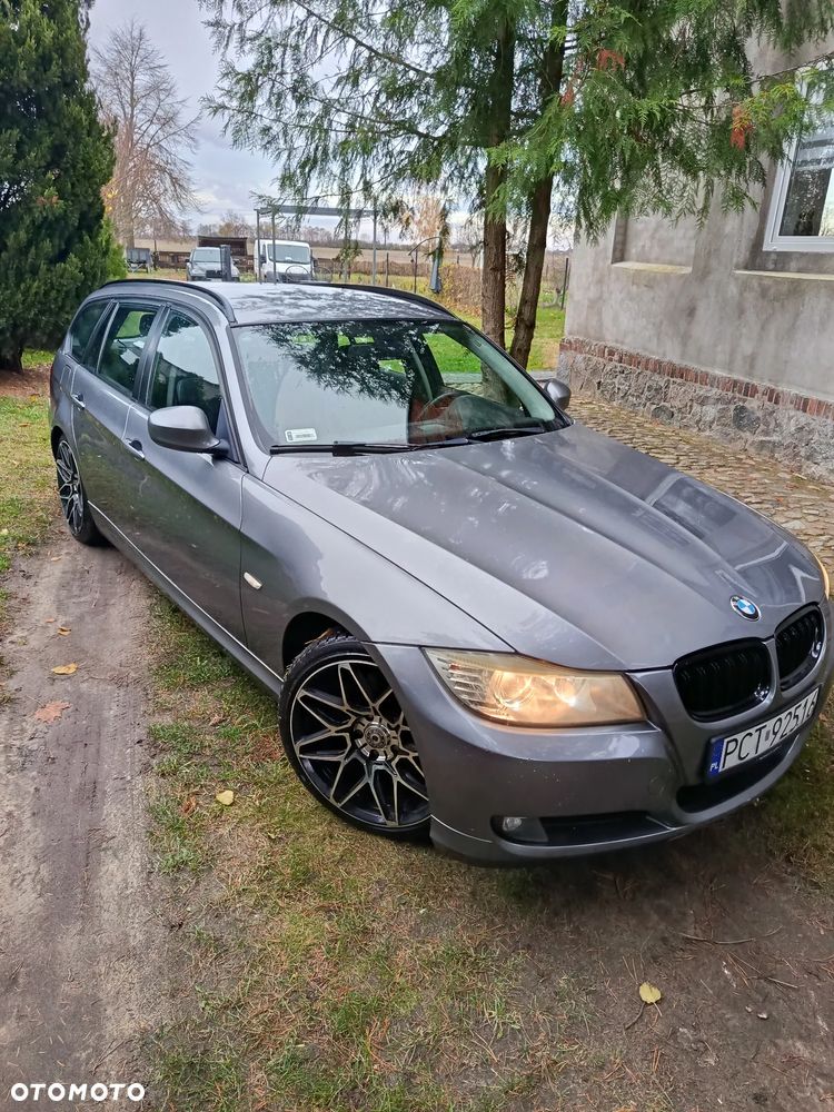 BMW Seria 3 318d DPF Edition Sport - 10