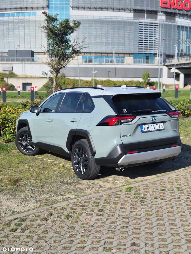 Toyota RAV4 - 5