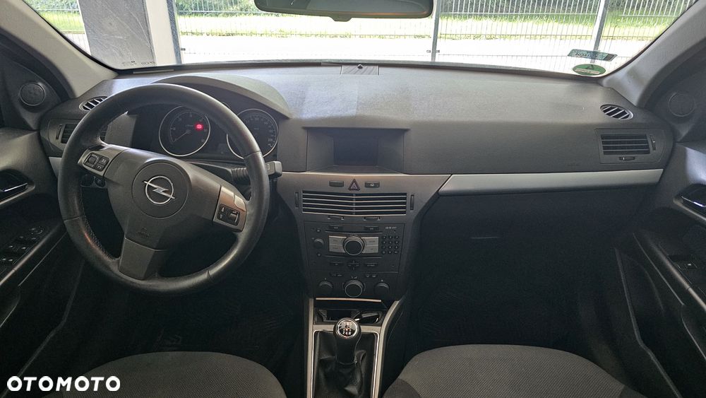 Opel Astra 1.7 CDTI - 17