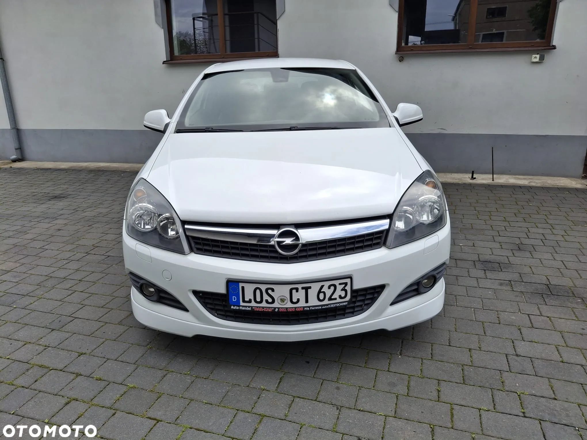Opel Astra GTC 1.6 - 31