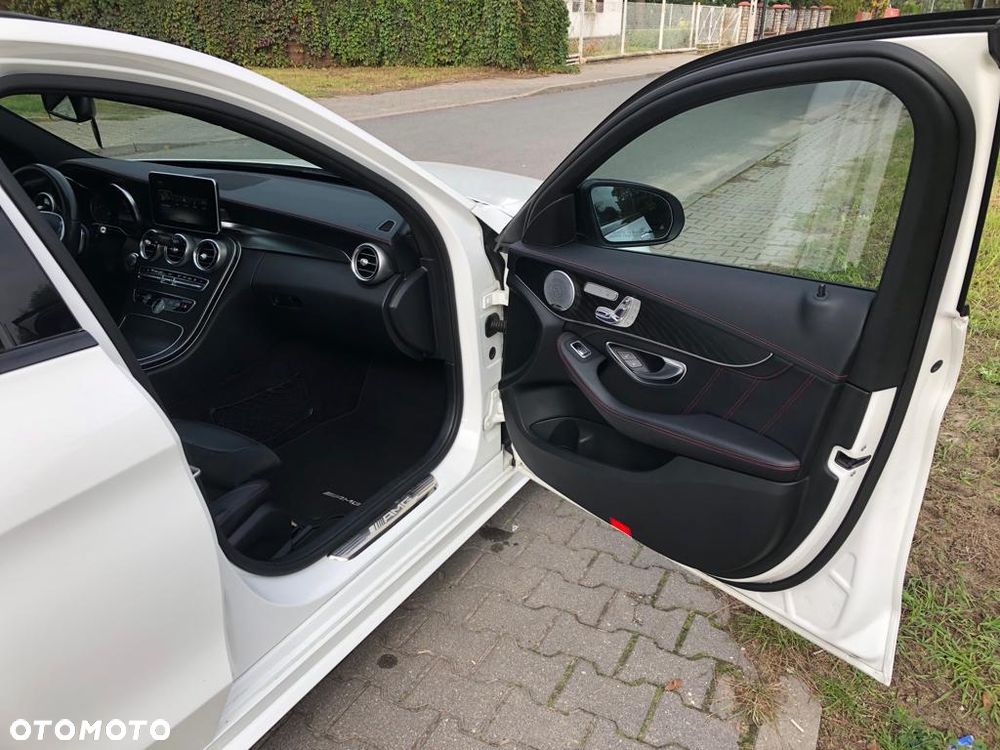 Mercedes-Benz Klasa C AMG 43 4-Matic - 10