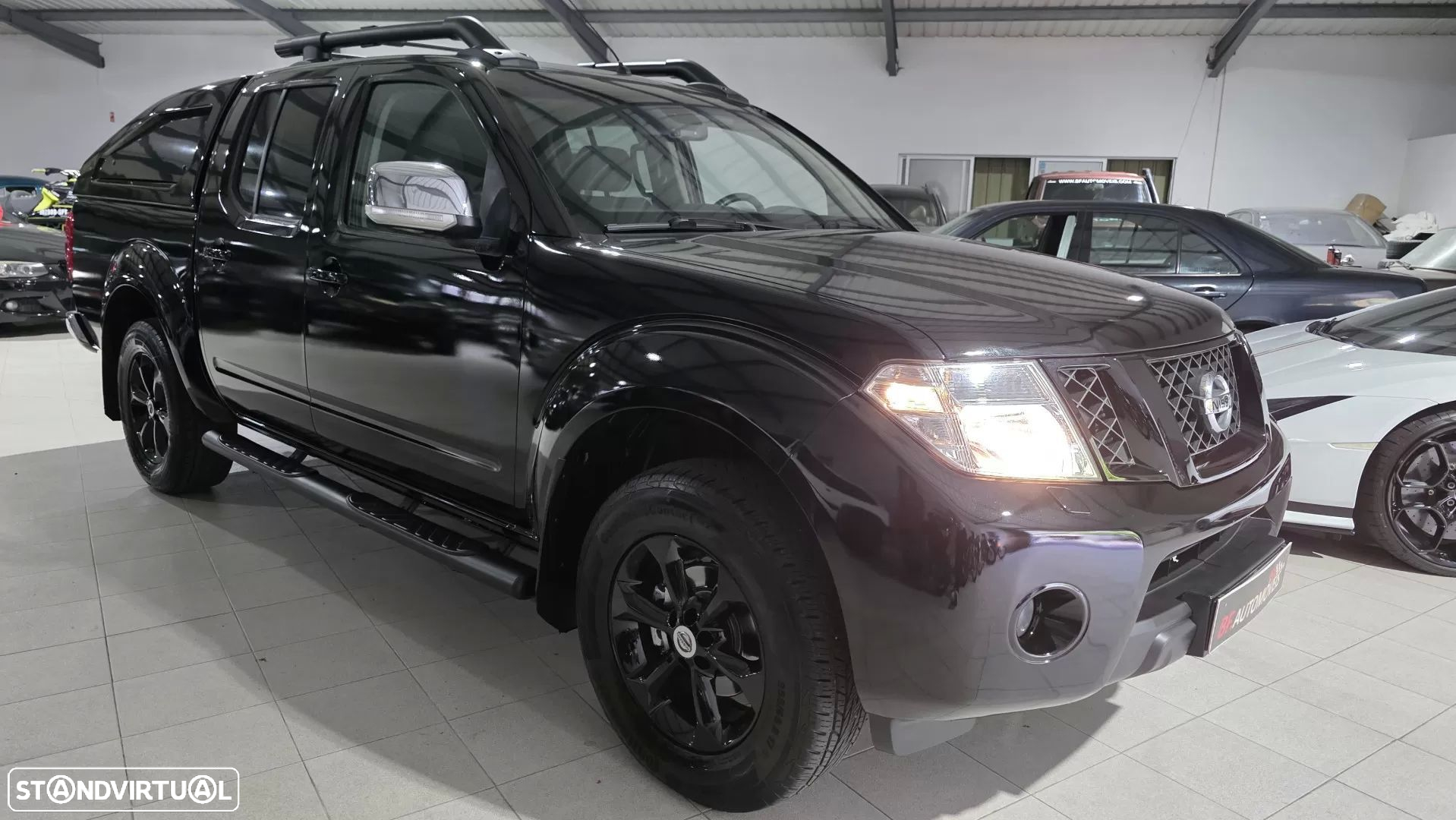 Nissan Navara 2.5 dCi CD LE Hi-Tech +P.Premium 4WD - 10