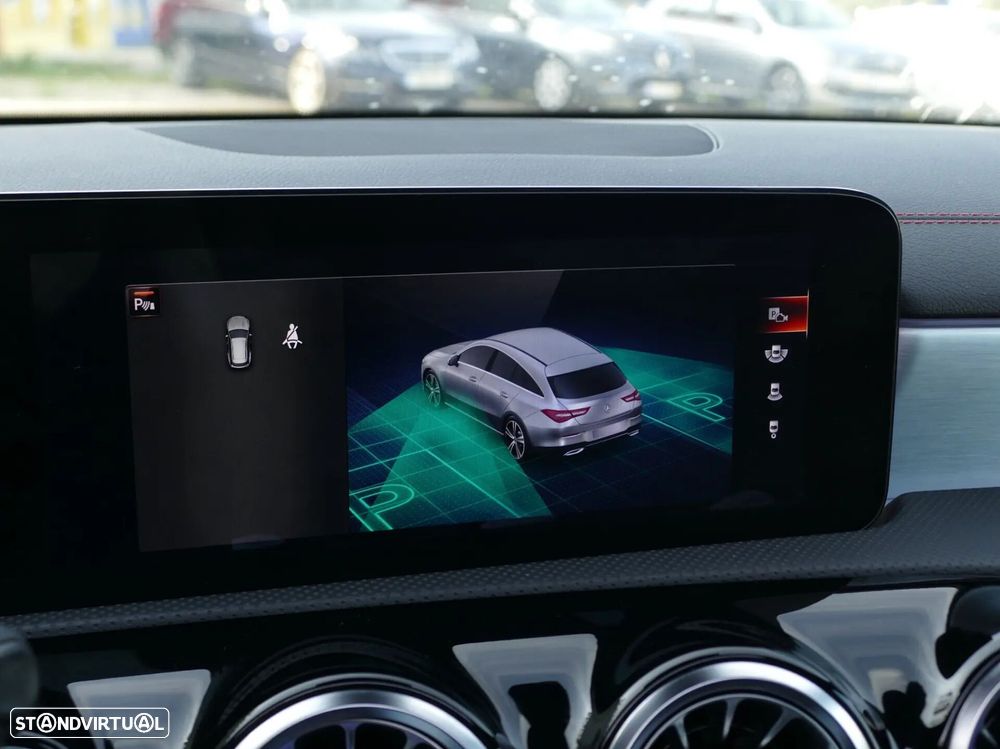 Mercedes-Benz CLA 250 e Shooting Brake AMG Line - 26