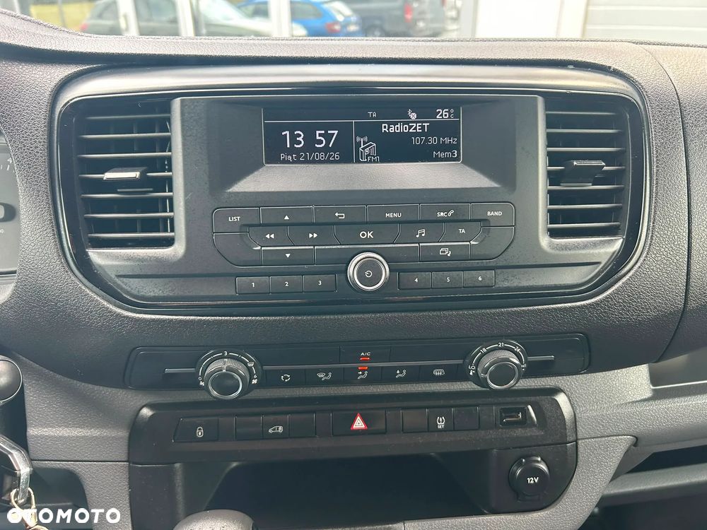 Peugeot Expert L3H1 Long 2.0 HDI **153tyś. km.**Klima**3 osobowy**2020R** - 15