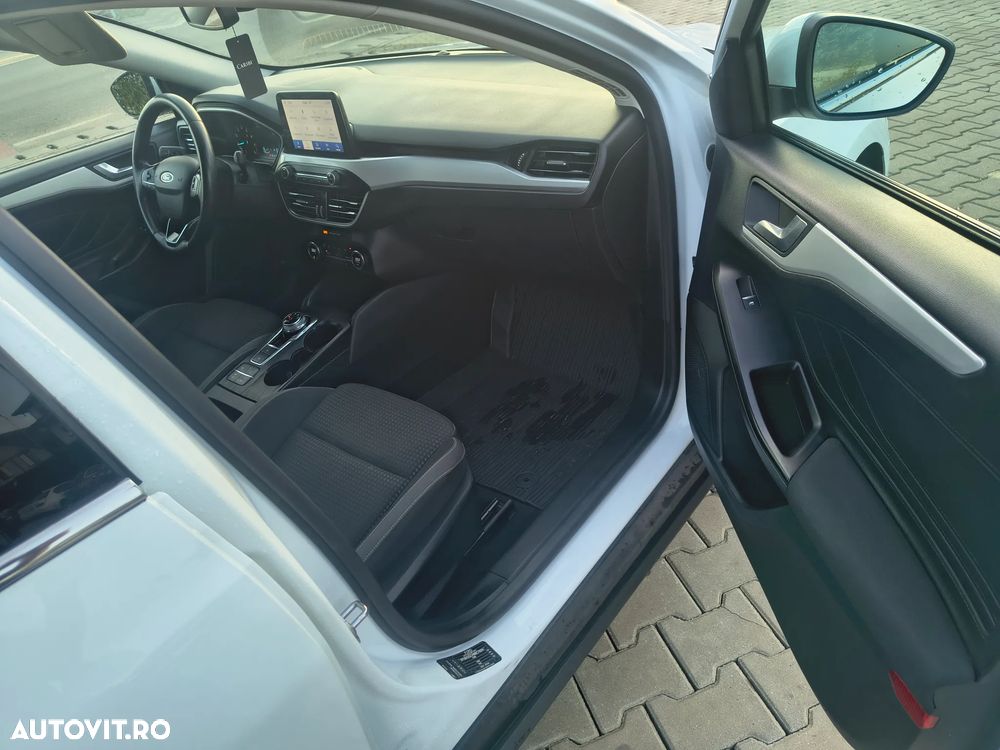 Ford Focus 1.0 EcoBoost Titanium - 14