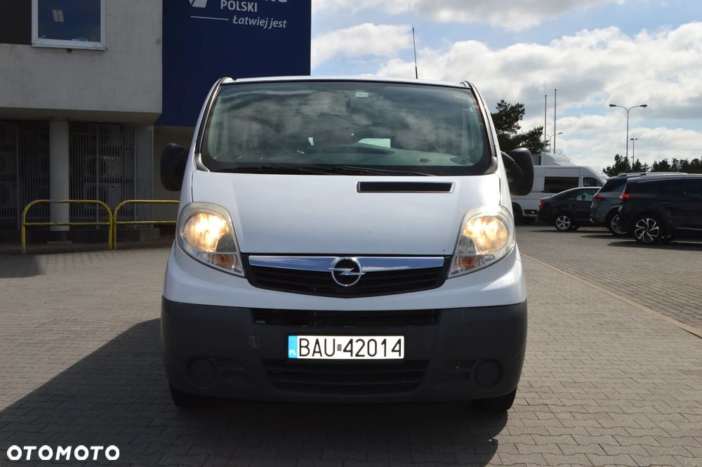 Opel Vivaro - 10