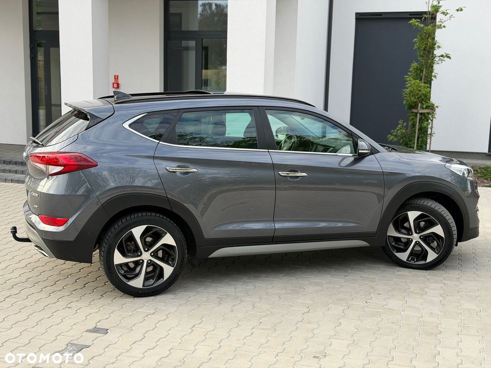 Hyundai Tucson 2.0 CRDI 4WD Automatik Premium - 20