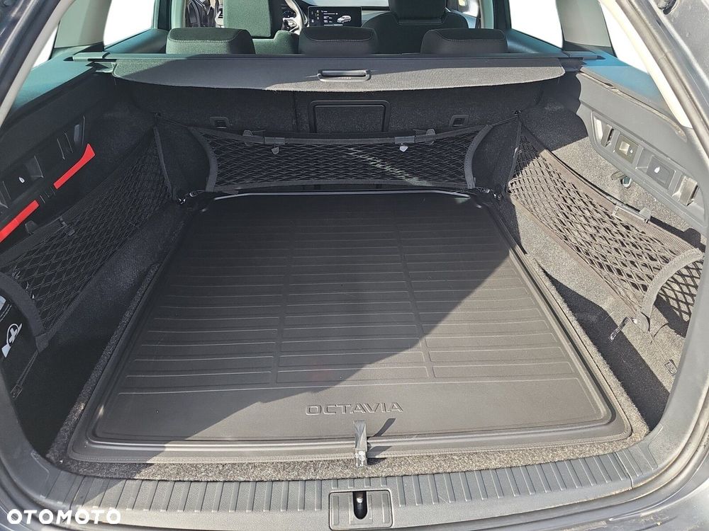 Skoda Octavia 2.0 TDI Style DSG - 35