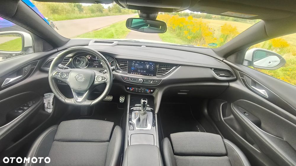 Opel Insignia 1.5 T Exclusive S&S - 15