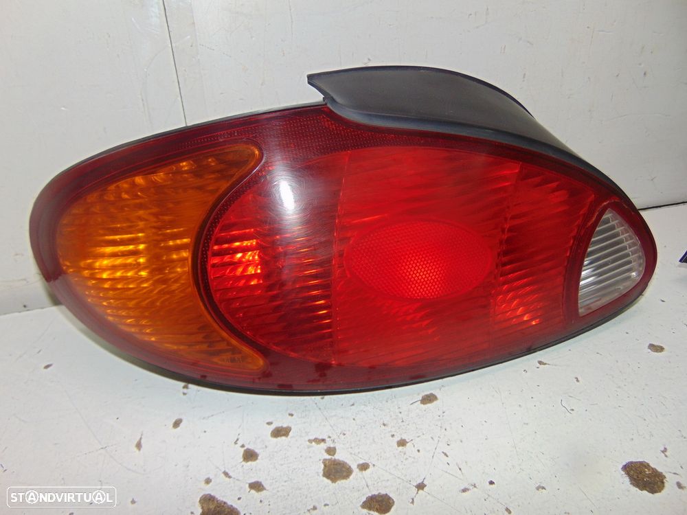 Hyundai Lantra farolins - 2