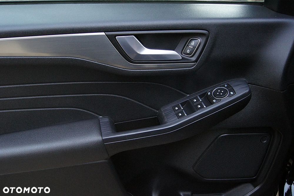 Ford Kuga 1.5 EcoBlue TITANIUM - 22