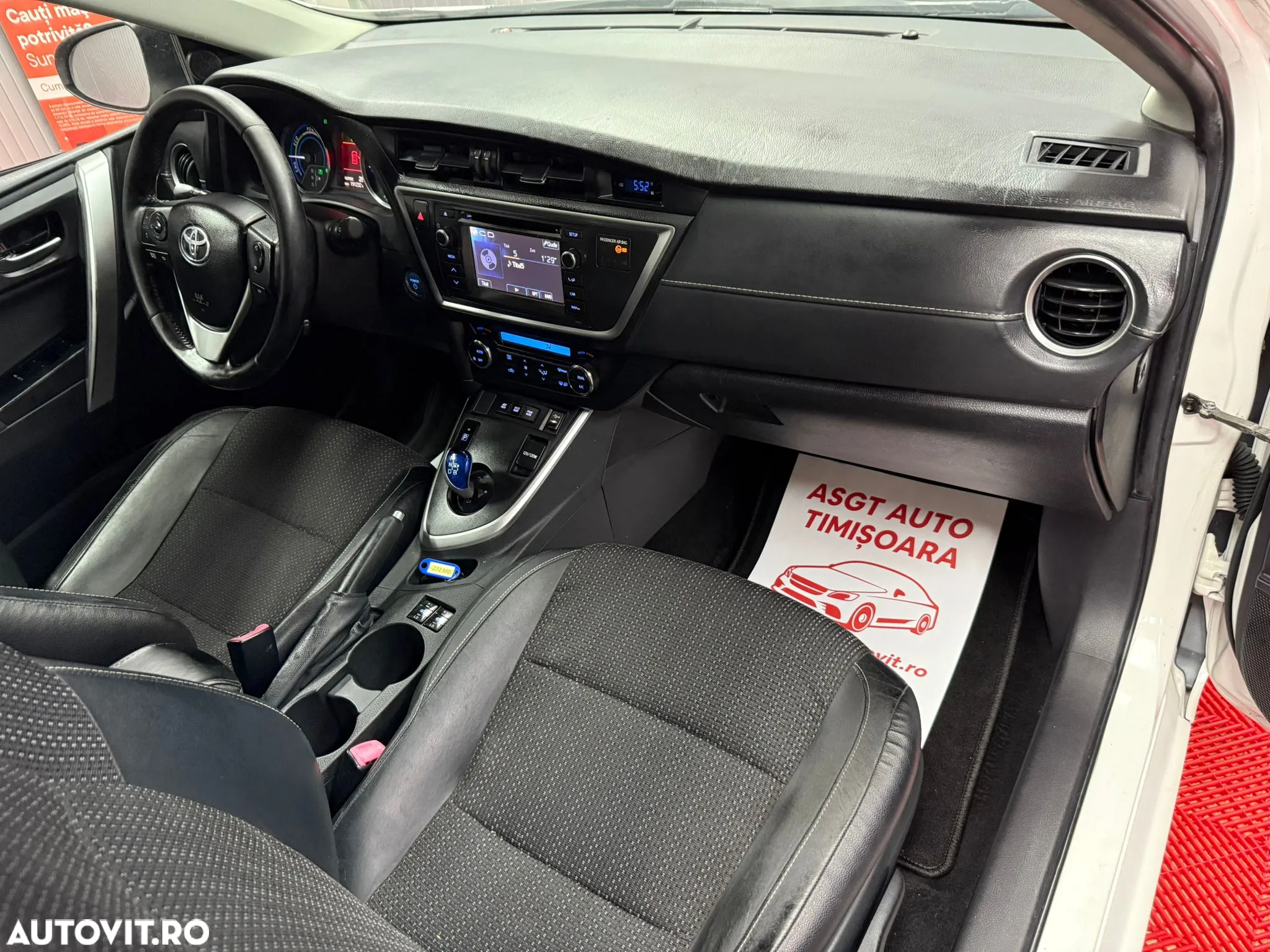 Toyota Auris - 10