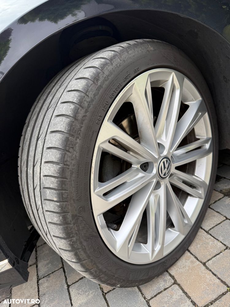 Volkswagen Passat - 23