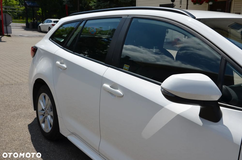 Toyota Corolla 1.8 Hybrid Executive - 34