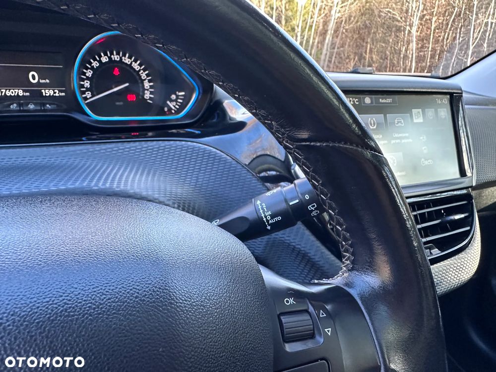 Peugeot 2008 BlueHDi FAP 120 STOP & START Crossway - 20