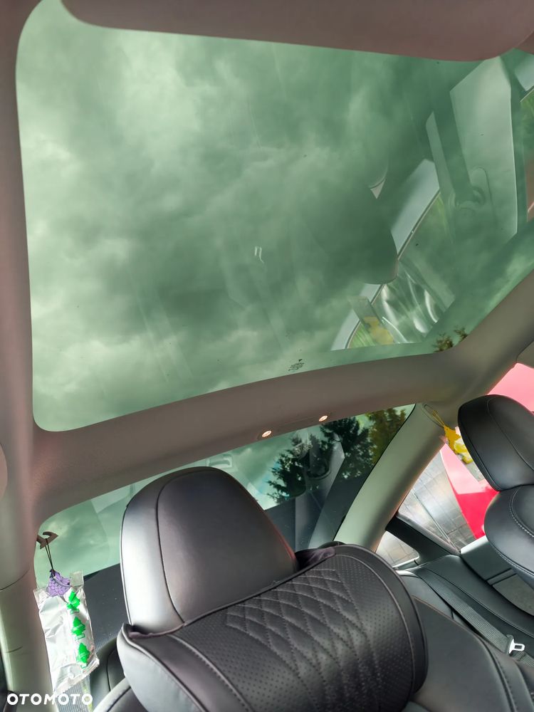 Tesla Model 3 - 11