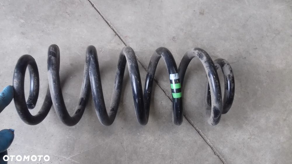 sprężayna zawieszenia przód A6 C6 3.2 FSI AUK - 1