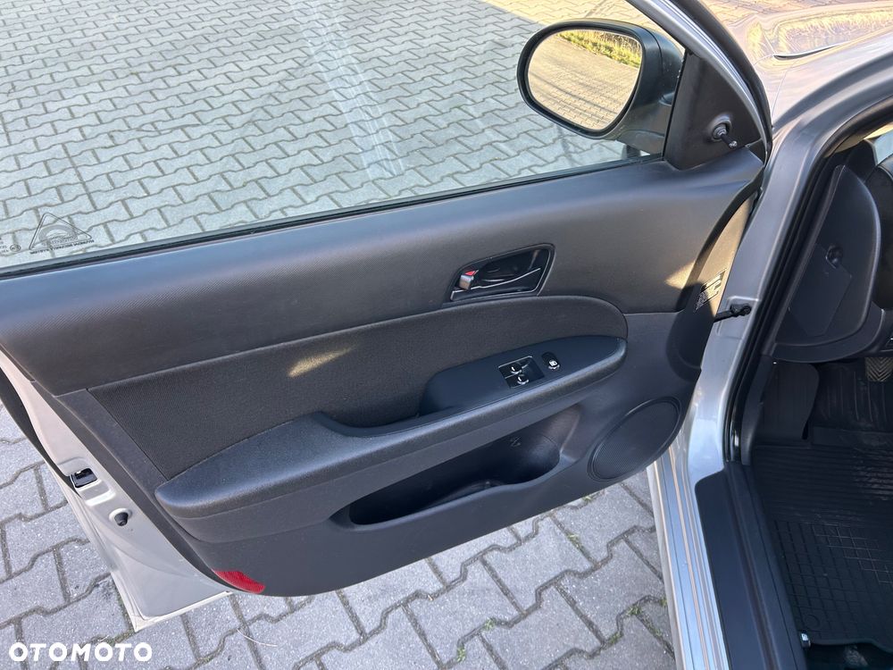 Hyundai i30 i30cw 1.6 CRDi FIFA WM Edition - 20
